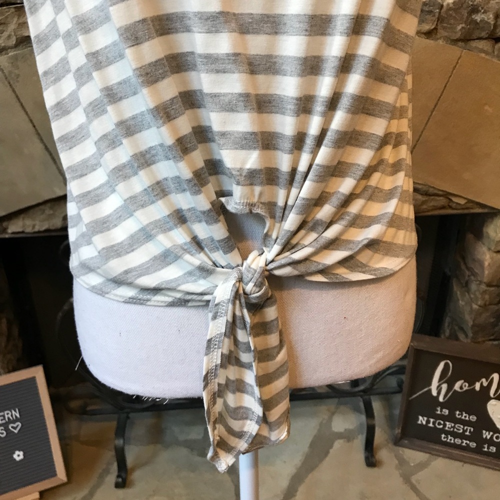 NWOT Altar’d State Striped Flutter Sleeve Top - Picture 3 of 6